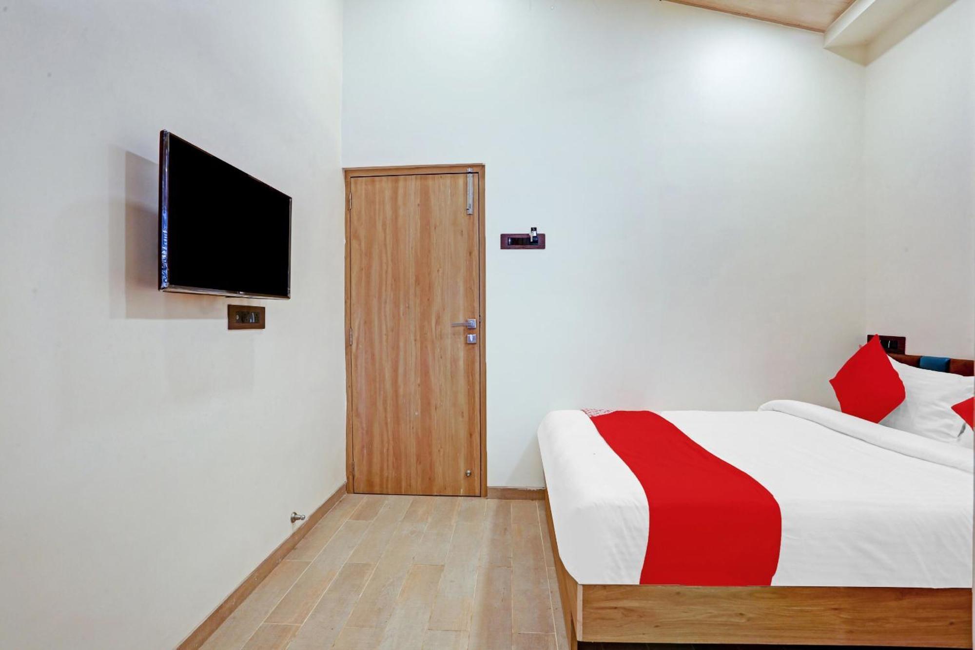 Hotel Super O Malali Residency 4*