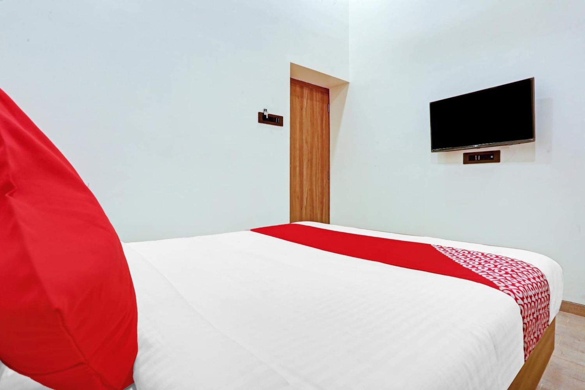 Fabhotel Malali Residency 4*